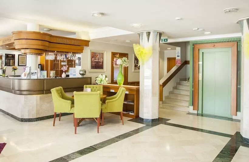 Fotos del hotel Holiday Club Apartman:  3