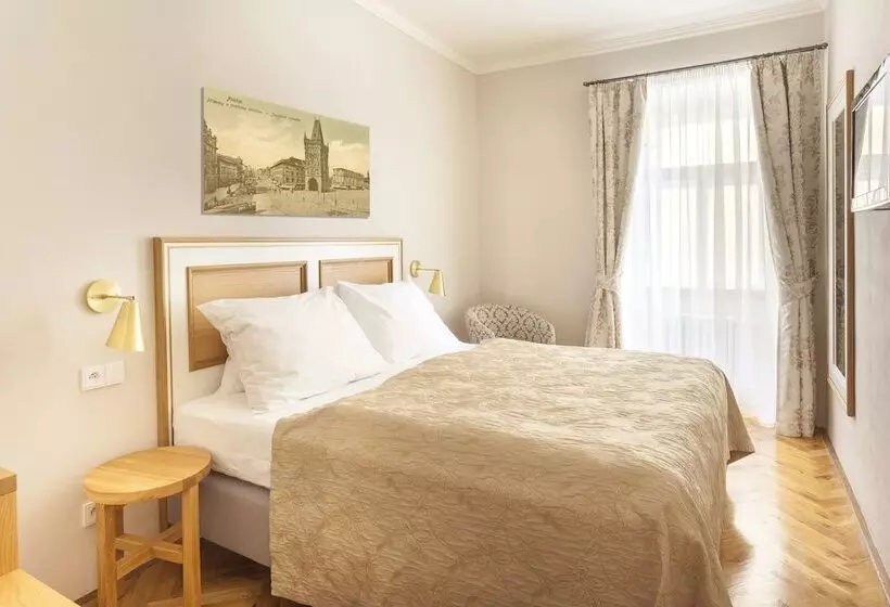 Fotos del hotel U Zlatych Nuzek:  5