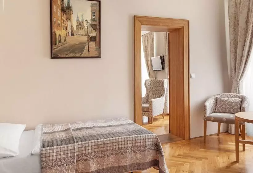 Fotos del hotel U Zlatych Nuzek:  15