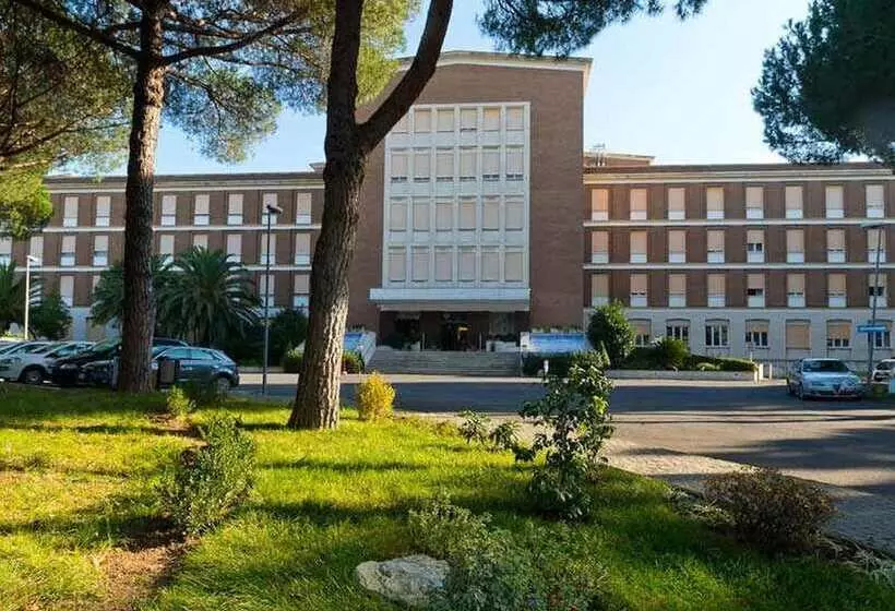 Ele Green Park Hotel Pamphili