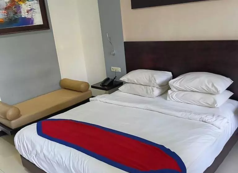 Ozz Hotel  Kuta Bali