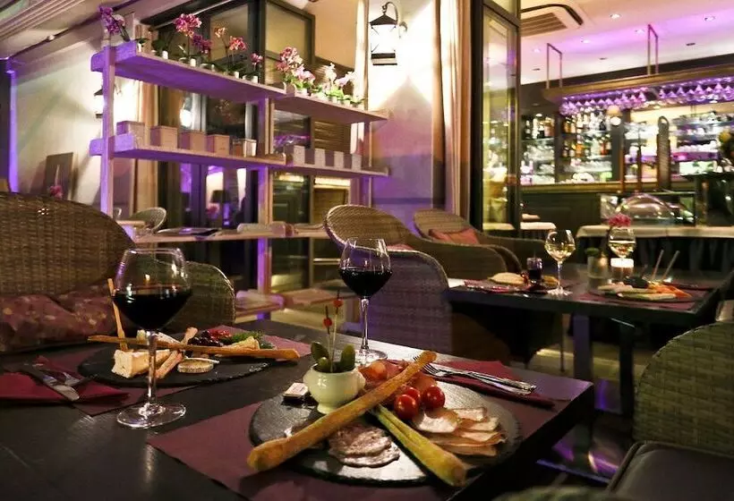 Fotos del hotel La Place:  2