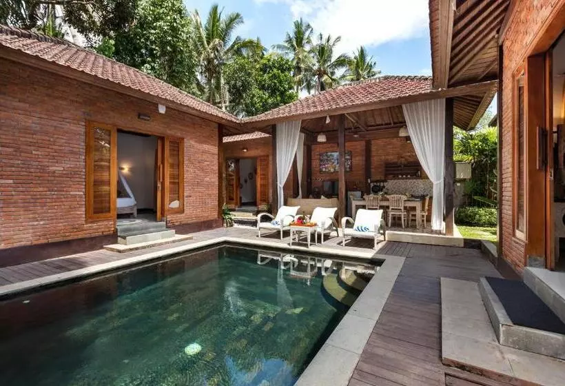 Fotos del hotel Ubud Raya Villa:  9