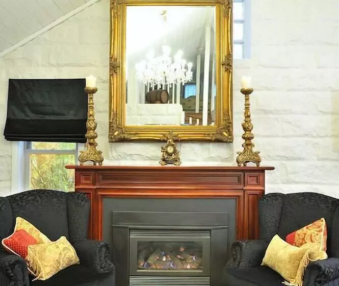 Fotos del hotel The Loft In The Mill Boutique Accommodation:  23