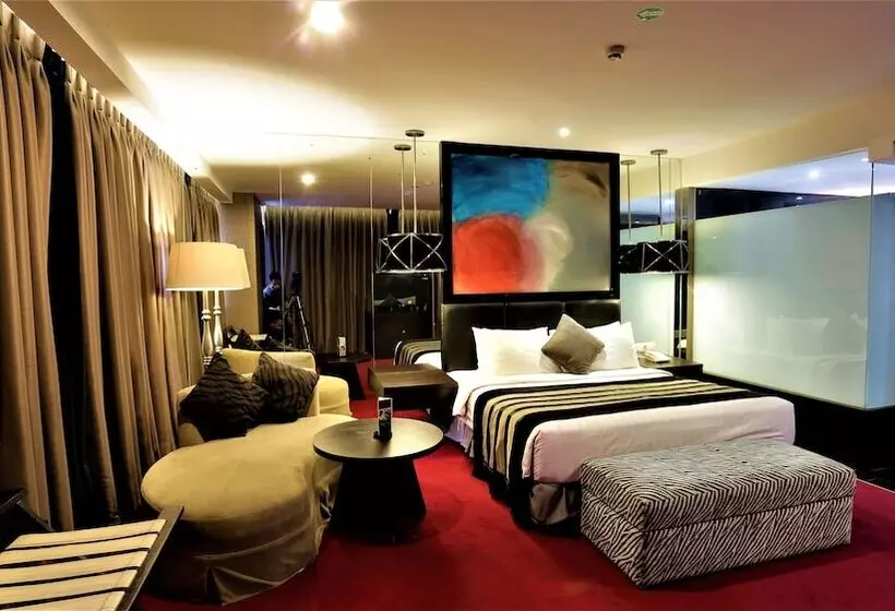 Amaroossa Cosmo Jakarta