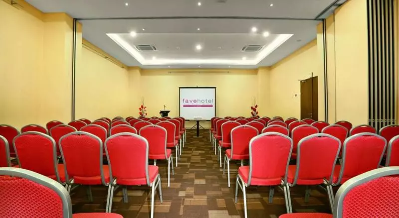 Fotos del hotel Fave Hyper Square:  5