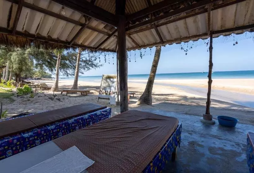 Fotos del hotel Gooddays Lanta Beach Resort:  18