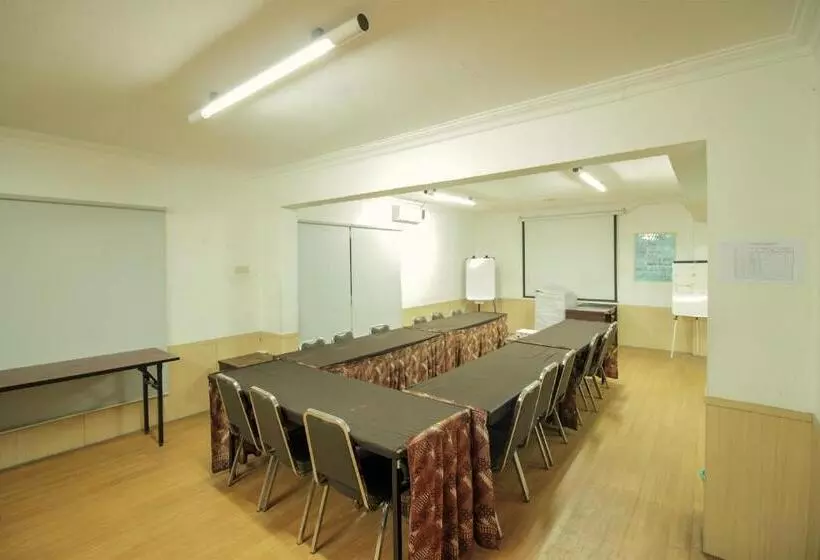 Fotos del hotel Grha Ciumbuleuit Guest House:  8