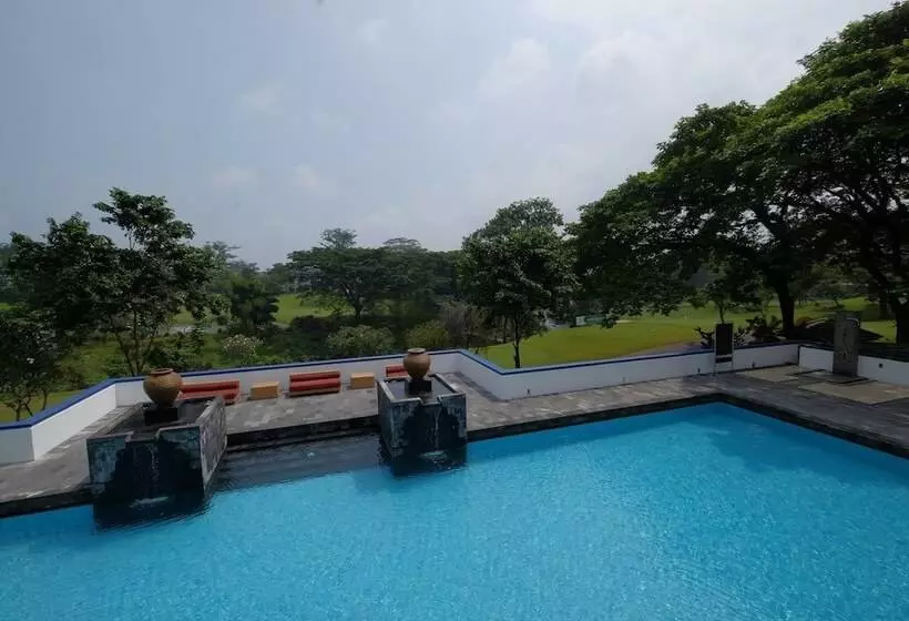 Fotos del hotel Taman Dayu Golf Club And Resort:  2