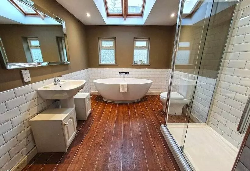 Fotos del hotel Holmwood House Guest Accommodation:  18