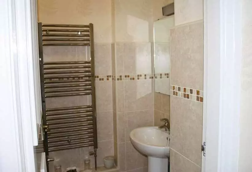 Fotos del hotel Holmwood House Guest Accommodation:  12