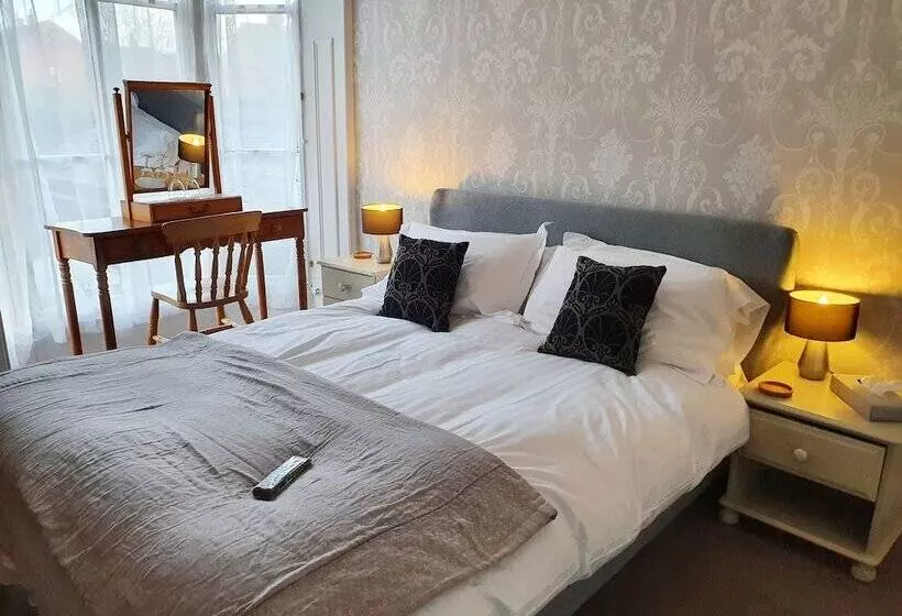 Fotos del hotel Holmwood House Guest Accommodation:  6