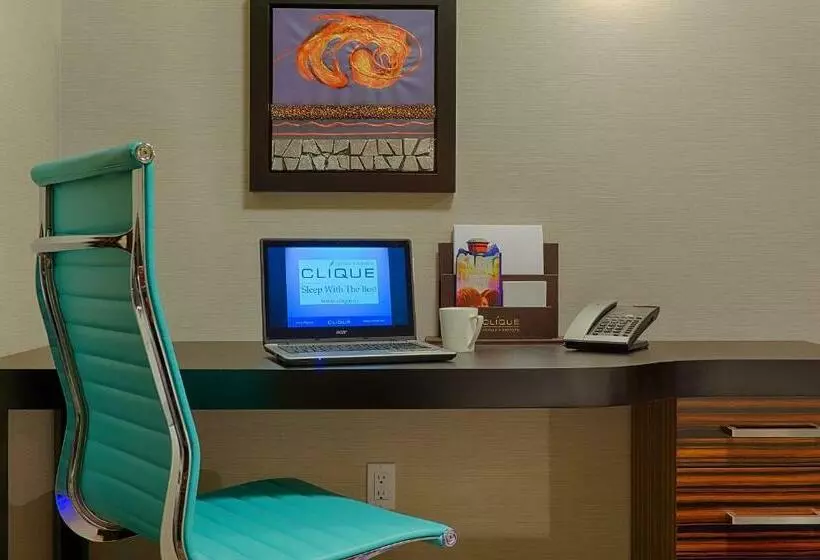 Fotos del hotel Clique Calgary Airport:  25