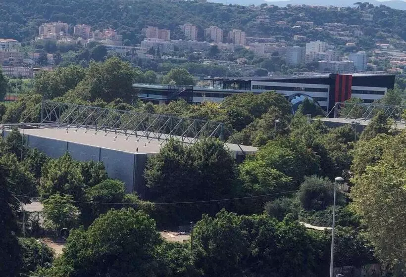 Fotos del hotel Ibis Budget Nice Palais Nikaia:  15