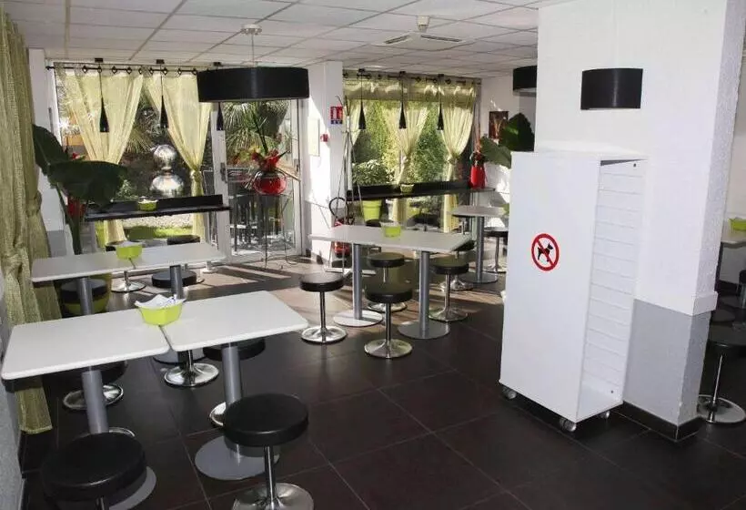 Fotos del hotel Ibis Budget Nice Palais Nikaia:  12