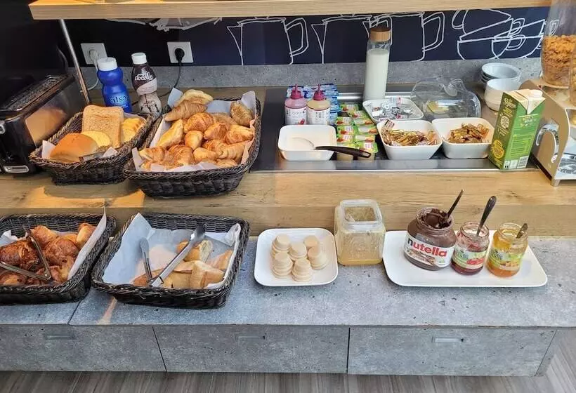 Fotos del hotel Ibis Budget Lyon Dardilly:  3