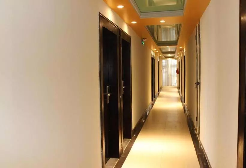 Fotos del hotel Monarch:  2