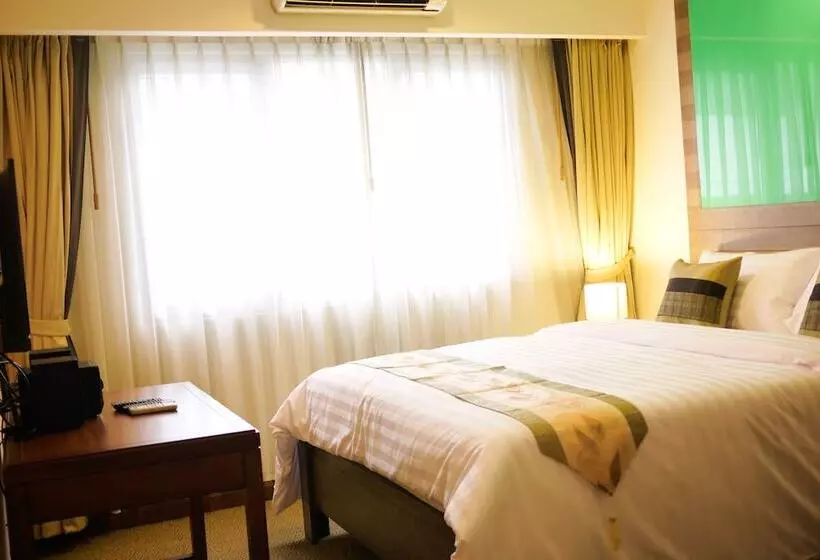 Fotos del hotel Triple 8 Inn Bangkok:  2