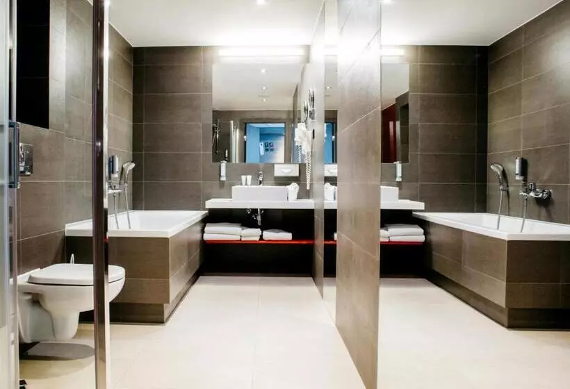 Fotos del hotel Q Hotel Plus Kraków:  6