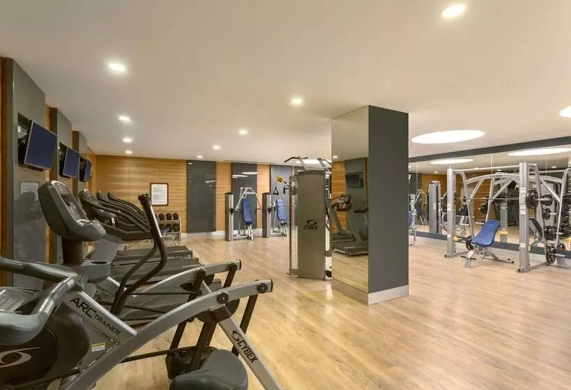 Fotos del hotel Ramada Resort Kusadasi & Golf:  22