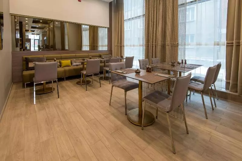 Fotos del hotel Residence Inn By Marriott Sarajevo:  2