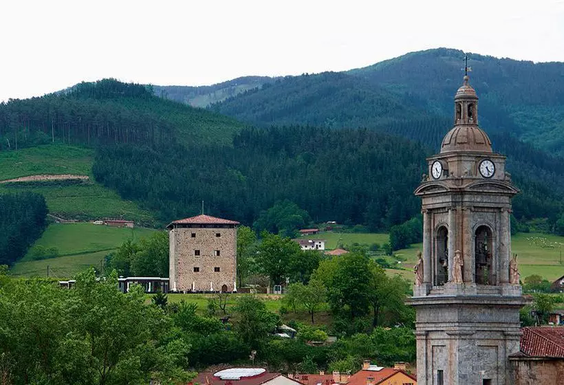 Fotos del hotel Torre Zumeltzegi:  3