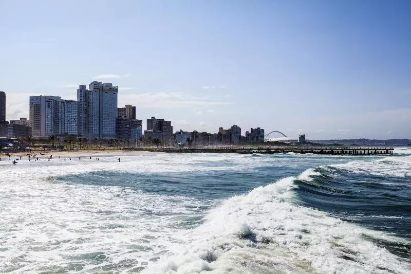 Fotos del hotel First Group The Palace All-suite:  17