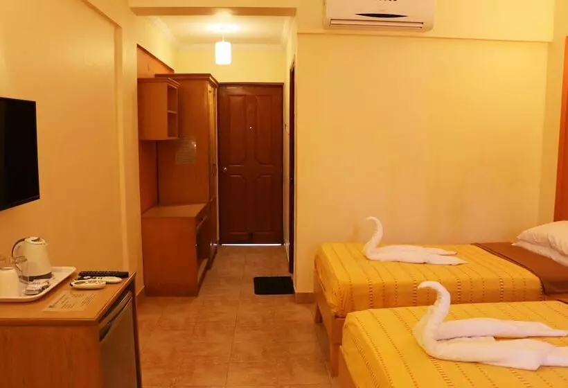 Fotos del hotel Kingstork Beach Resort:  22