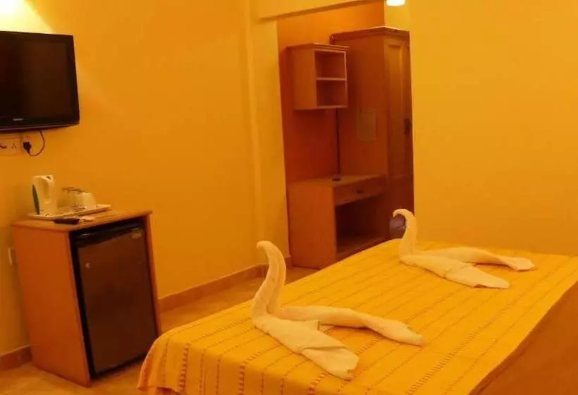 Fotos del hotel Kingstork Beach Resort:  8