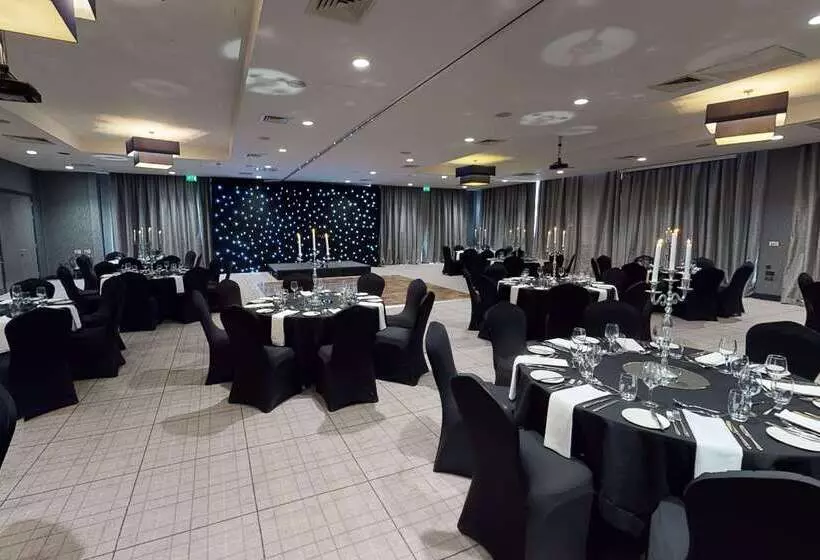 Fotos del hotel Village Hotel Edinburgh:  4