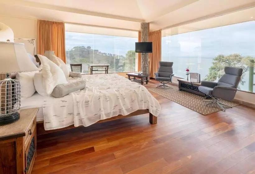 Fotos del hotel Issimo Suites:  10