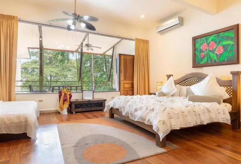 Fotos del hotel Issimo Suites:  14