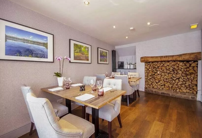 Fotos del hotel The Highworth:  25