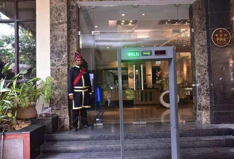 Fotos del hotel Pal Heights:  12