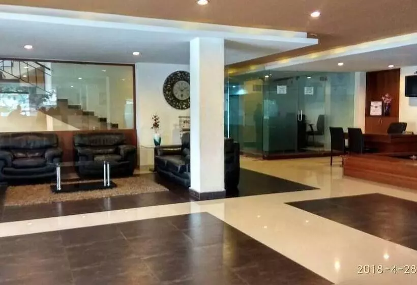 Fotos del hotel The Viceroy Comforts:  10