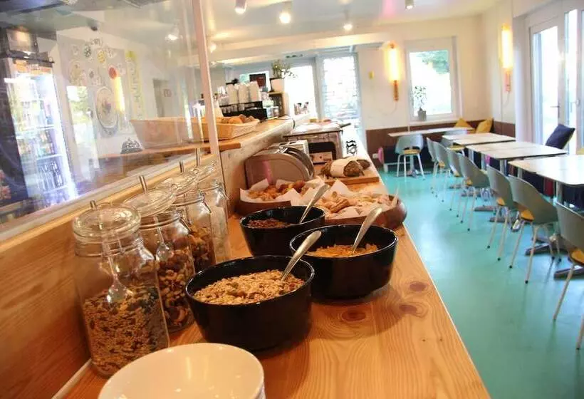 Fotos del hotel Adapt Apartments Berlin  Adlershof:  9