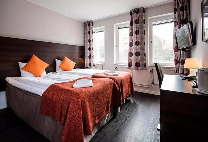 Fotos del hotel First Hotel Solna:  1