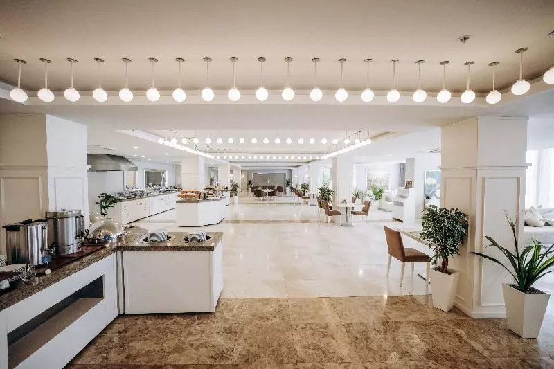 Fotos del hotel Burj Sahil:  7