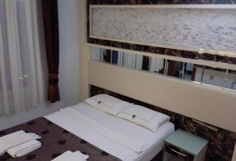 Fotos del hotel Behram:  8