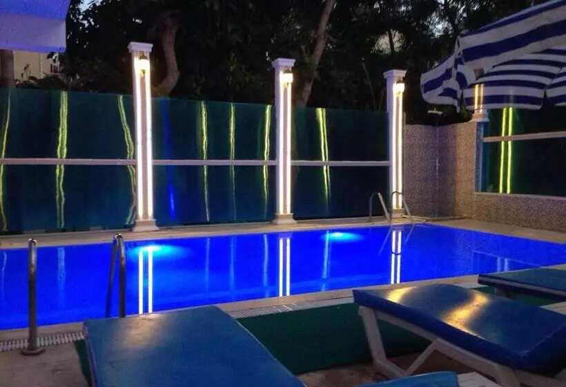 Fotos del hotel Behram:  5