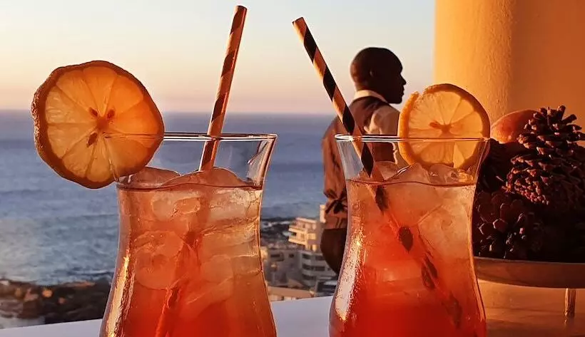 Fotos del hotel The Clarendon  Bantry Bay:  8