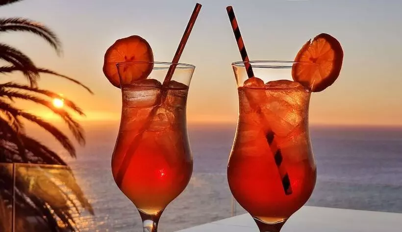 Fotos del hotel The Clarendon  Bantry Bay:  5