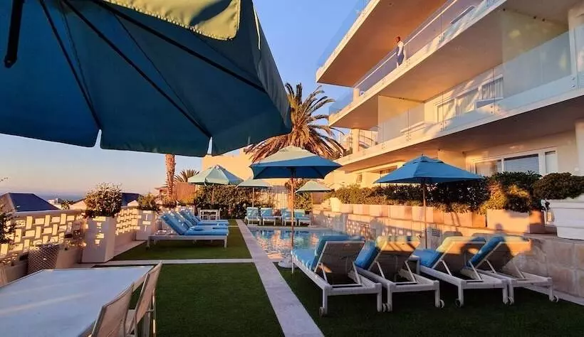 Fotos del hotel The Clarendon  Bantry Bay:  4