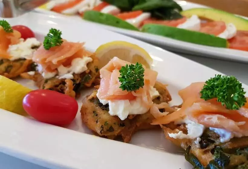 Fotos del hotel The Clarendon  Bantry Bay:  12