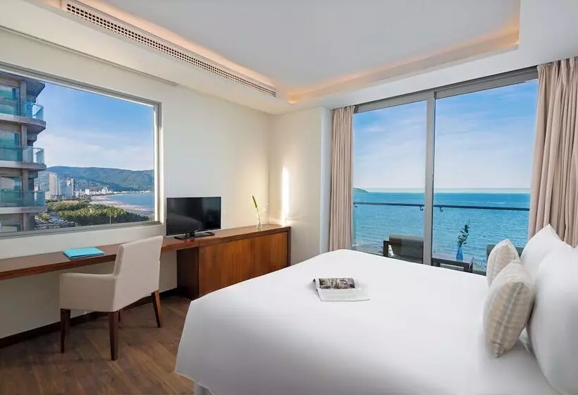 Fotos del hotel A La Carte Da Nang Beach:  6