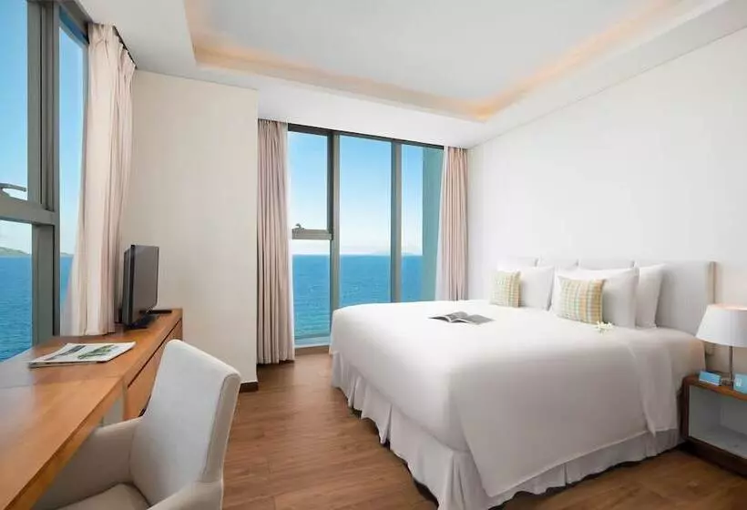 Fotos del hotel A La Carte Da Nang Beach:  17