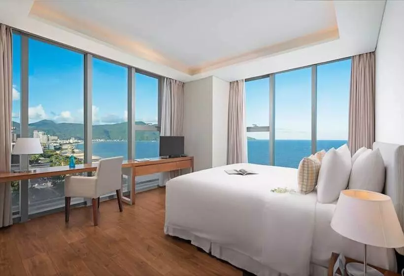 Fotos del hotel A La Carte Da Nang Beach:  20