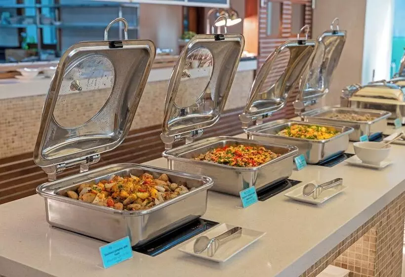 Fotos del hotel A La Carte Da Nang Beach:  2