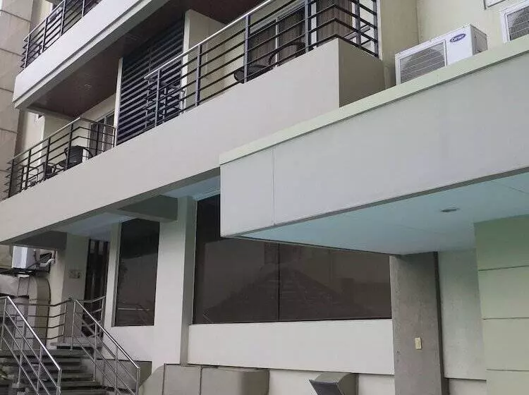 Fotos del hotel Circle Inn  Iloilo City Center:  9