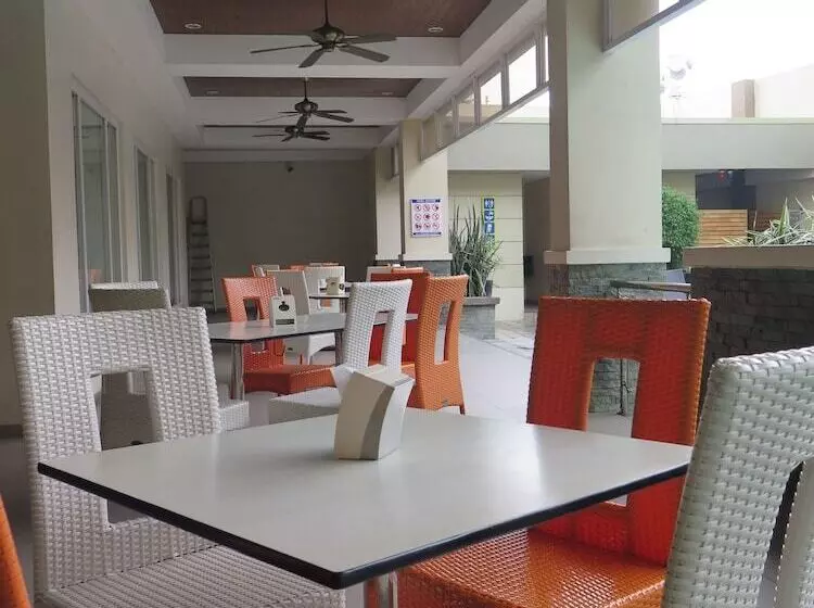 Fotos del hotel Circle Inn  Iloilo City Center:  7